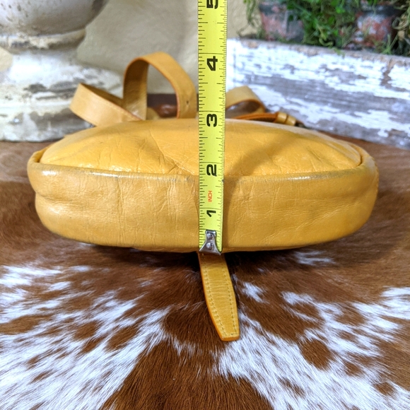 Lamarthe Tan Leather Crossbody Saddlebag Purse - Picture 5 of 12